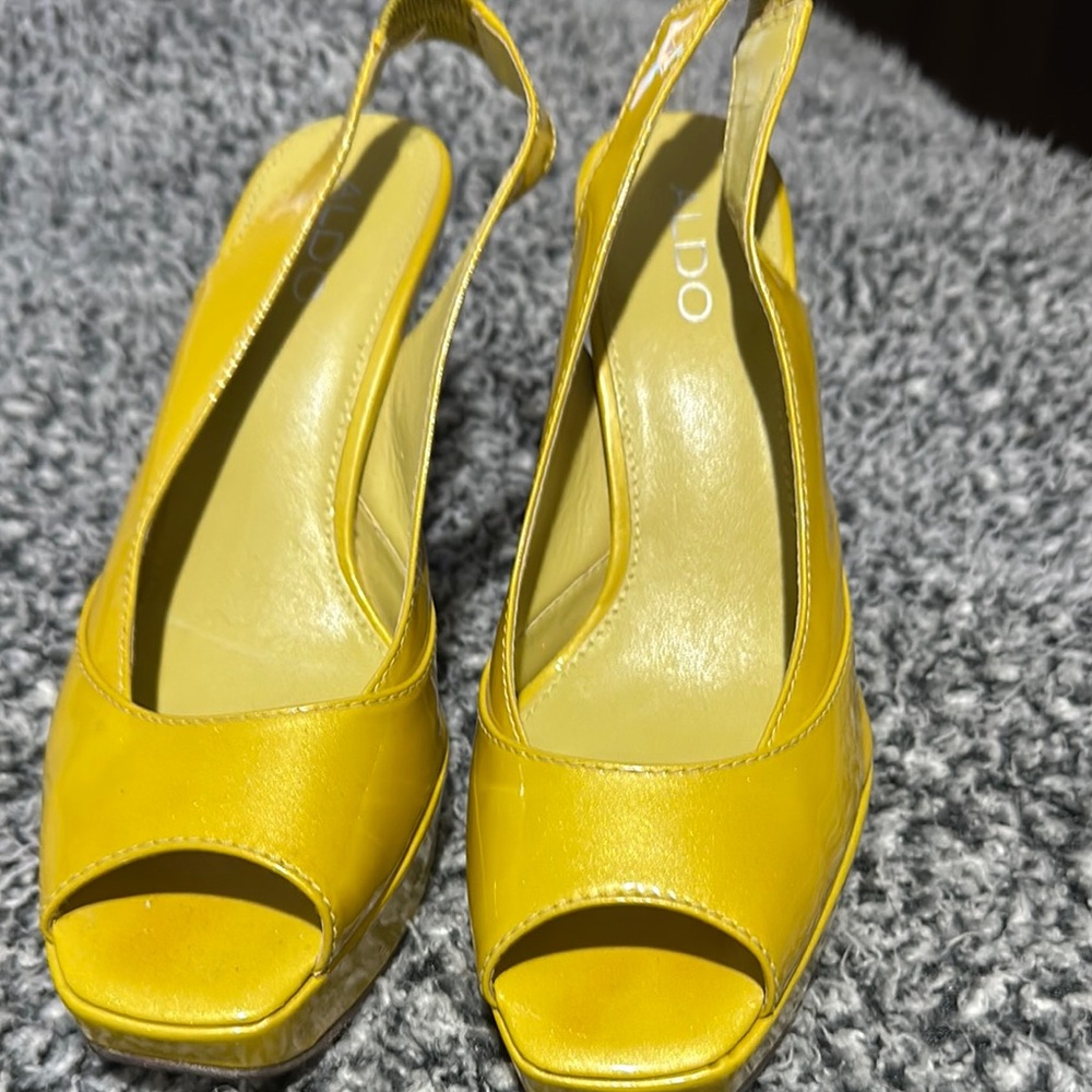 Aldo Yellow Heels with Slingback Style